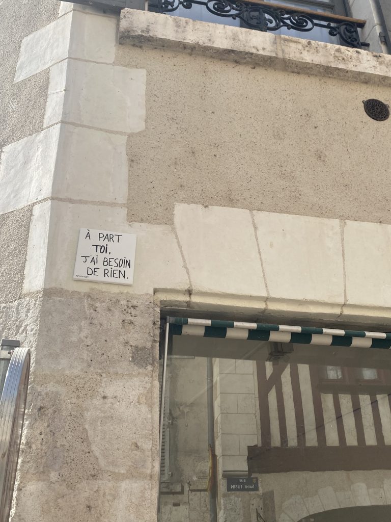 street art Blois Emile Bernet