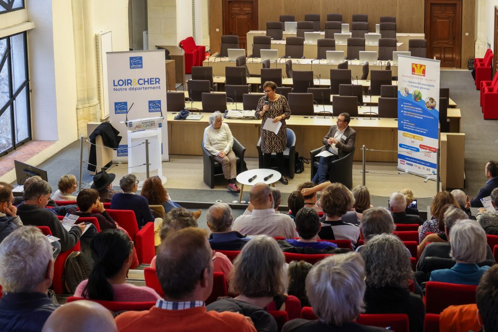 Maryse Persillard, Tania André et Arnaud Selle - Les Essentiels associatifs © CD41 T. You