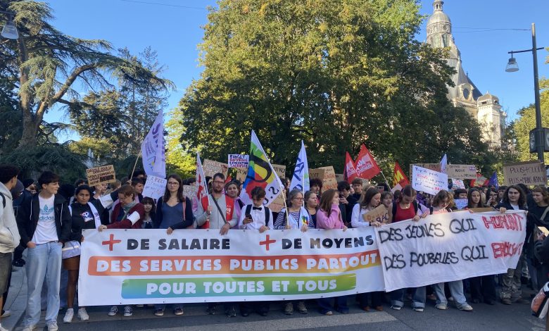 À Blois, environ 1 200 manifestants dans la rue pour l’Éducation